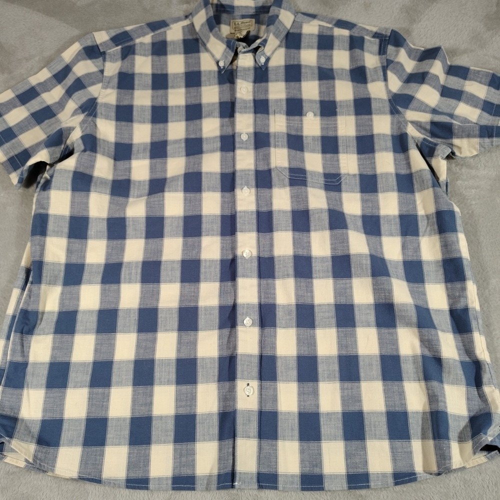 L. L. Bean Shirt Men XL Blue Square Classic Farmer Dad Durable Short Sleeve